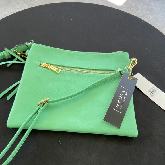 🆕 Vegan leather crossbody purse - Picture 3 of 15